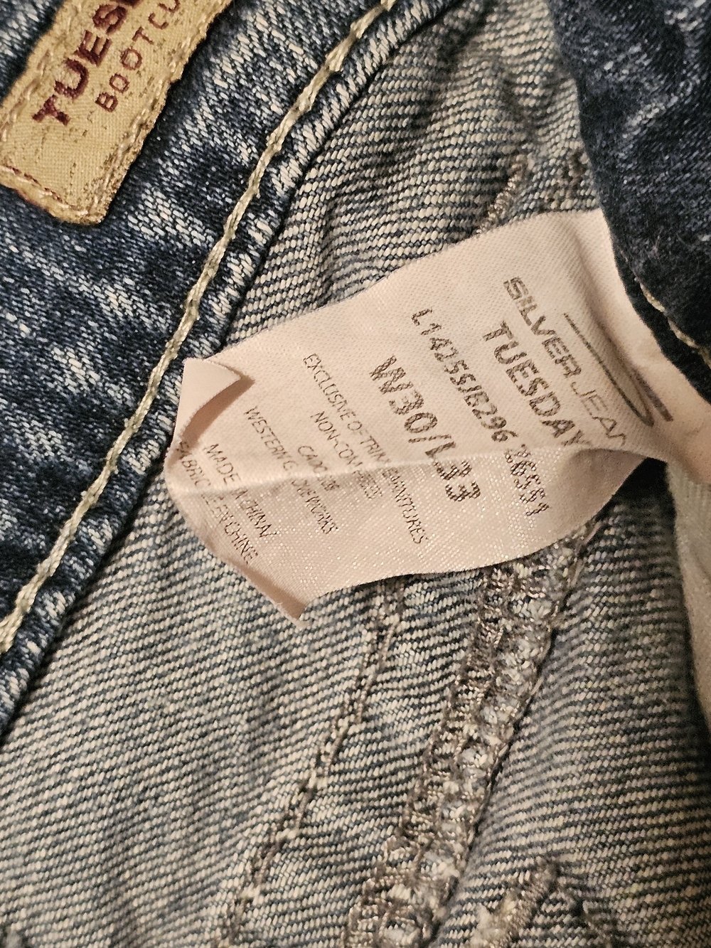 Silver Jeans Tuesday 30/33 Light Blue Women's Jeans